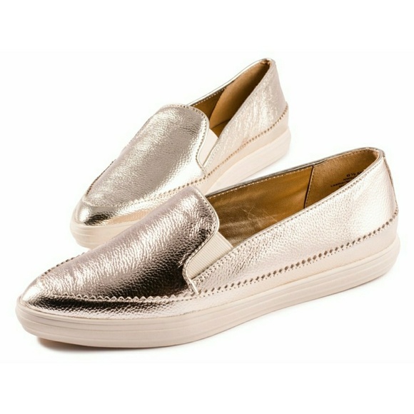 nine west slip on sneakers